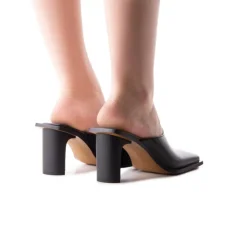 Women L'INTERVALLE Aglaia Black Leather