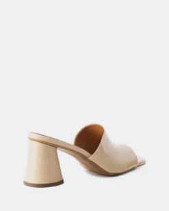 Women L'INTERVALLE Alyki Nude Leather