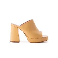 Women L'INTERVALLE Avenida Camel Leather