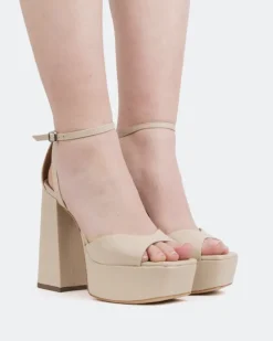 Women L'INTERVALLE Borago, Vanilla Leather/Cuir Vanille
