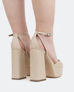 Women L'INTERVALLE Borago, Vanilla Leather/Cuir Vanille