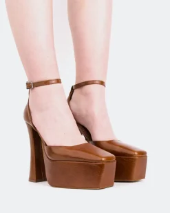 Women L'INTERVALLE Cabaret Tan Leather/Cuir Ocre
