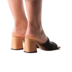 Women L'INTERVALLE Calzada Black Knit