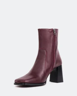 Women L'INTERVALLE Chard Burgundy Leather
