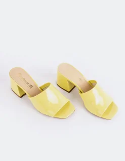 Women L'INTERVALLE Clarabelle Yellow Patent