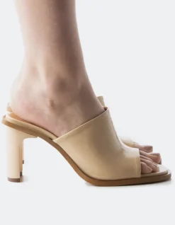 Women L'INTERVALLE Corvo Nude Leather