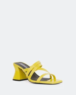 Women L'INTERVALLE Curious Yellow Patent