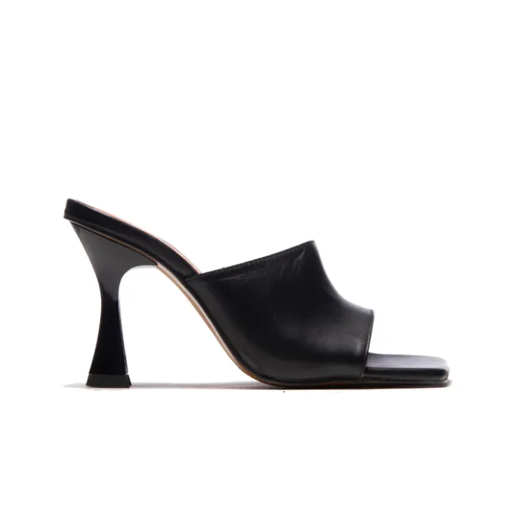 Women L'INTERVALLE Cythera Black Leather