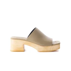 Women L'INTERVALLE Delphine Green Leather