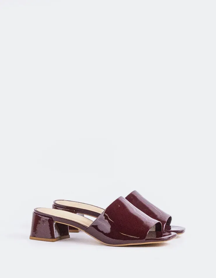 Women L'INTERVALLE Fortunata Burgundy Patent
