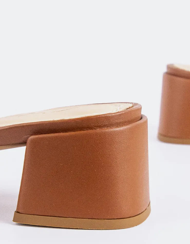 Women L'INTERVALLE Fortunata Cognac Leather