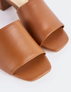 Women L'INTERVALLE Fortunata Cognac Leather