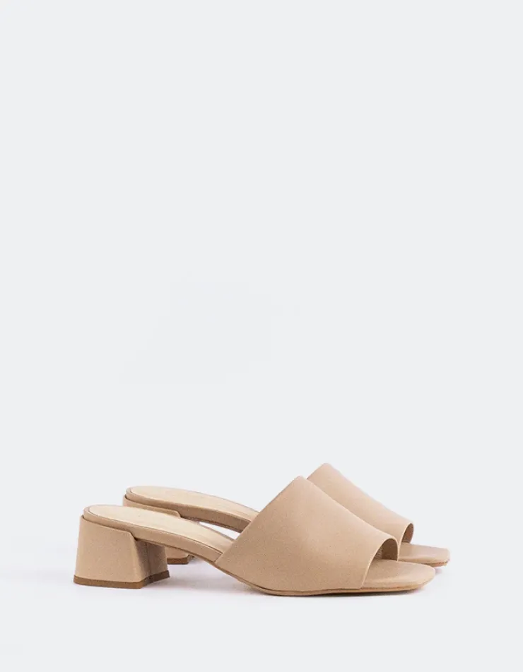 Women L'INTERVALLE Fortunata Nude Leather