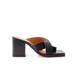 Women L'INTERVALLE Justina Black Leather