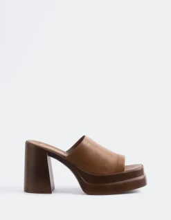 Women L'INTERVALLE Kalamata Tan Leather