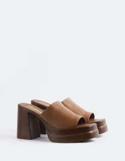 Women L'INTERVALLE Kalamata Tan Leather