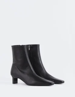 Women L'INTERVALLE Karylle Black Leather
