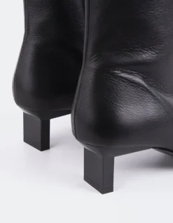 Women L'INTERVALLE Karylle Black Leather