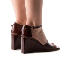 Women L'INTERVALLE Mariposa Chestnut Leather