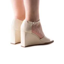 Women L'INTERVALLE Mariposa Off White Leather