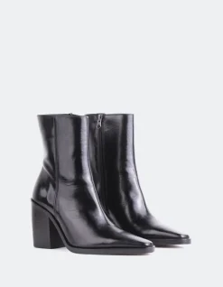 Women L'INTERVALLE Meraly Black Leather