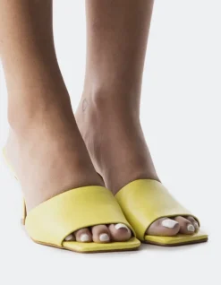 Women L'INTERVALLE Mylos Yellow Leather