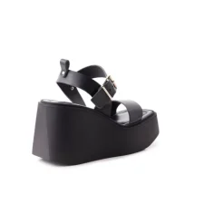 Women L'INTERVALLE Napoleon Black Leather