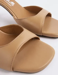 Women L'INTERVALLE Norwood Camel Leather