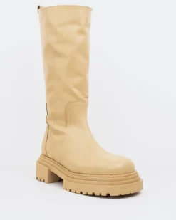 Women L'INTERVALLE Pacika Cream Leather