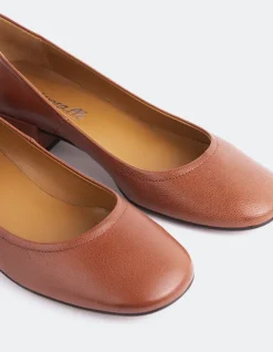 Women L'INTERVALLE Paisley Tan Vintage Leather