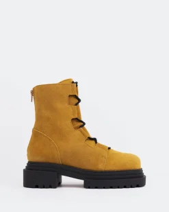 Women L'INTERVALLE Pantone Camel Suede