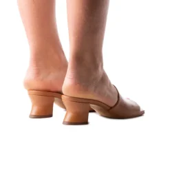 Women L'INTERVALLE Pico Tan Leather