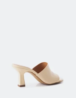 Women L'INTERVALLE Pinto Nude Leather