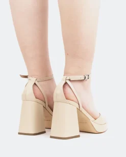 Women L'INTERVALLE Pujol, Vanilla Leather/Cuir Vanille