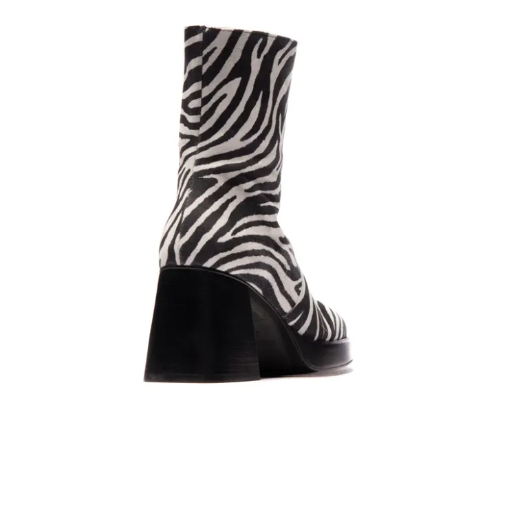 Women L'INTERVALLE Sullivan Zebra Print