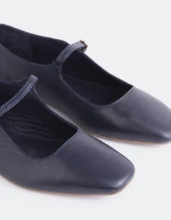 Women L'INTERVALLE Sylph Navy Leather