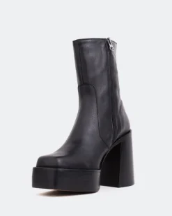 Women L'INTERVALLE Wicked Black Matte Leather