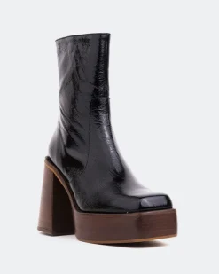 Women L'INTERVALLE Wicked Black Shiny Leather